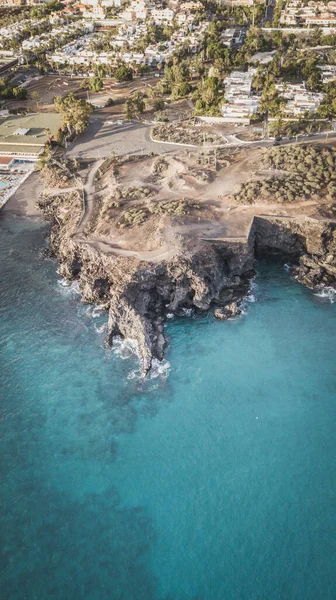 スペインのカナリア諸島 テネリフェ島の風光明媚なラス ガレタ村とビーチ バレナスの空中ビュー — ストック写真
