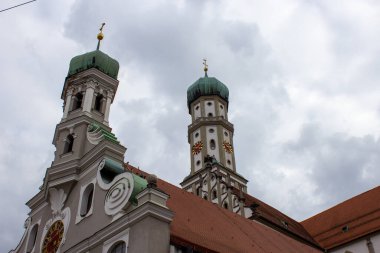 Augsburg, Bavar 'daki St. Ulrich ve St. Afra Manastırı cephesi.