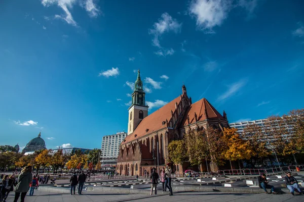 圣玛丽教堂或Marienkirche German靠近Alexanderplatz — 图库照片