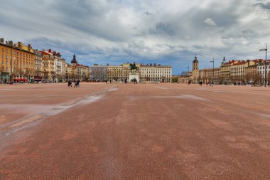 Lyon. Merkezi kare.