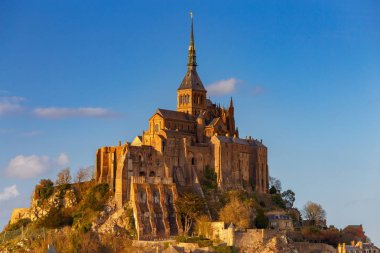 Mont Saint-Michel altın bir saat içinde.