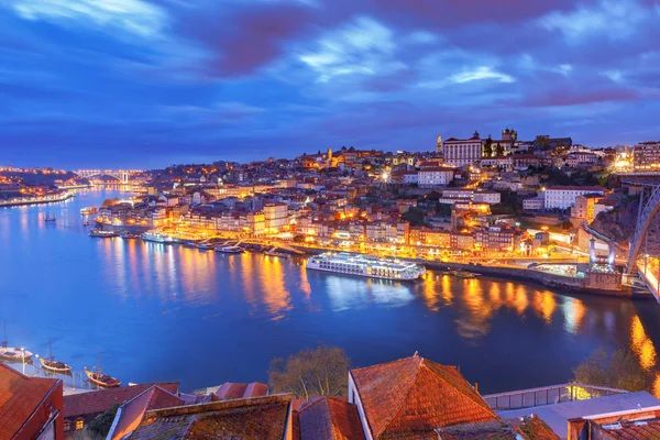 Porto. Quay geceleri. — Stok fotoğraf