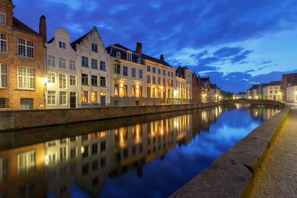 Bruges. Canal Spiegel Rei. — Fotografia de Stock