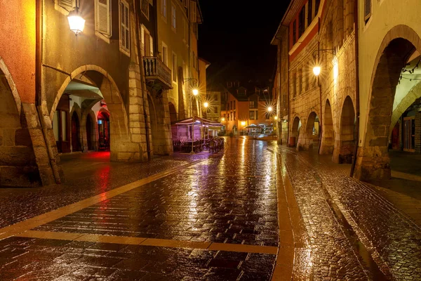 Annecy. Old city at night. — Stock Photo, Image