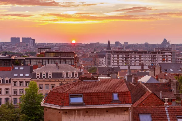 Bruxelas. Vista da cidade ao pôr do sol . — Fotografia de Stock