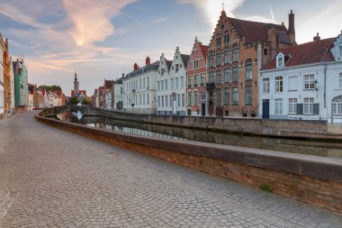 Bruges. Kanal Spiegel Rei.