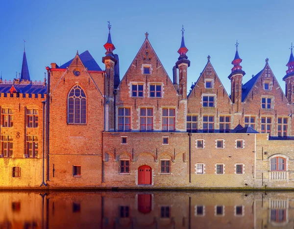 Bruges. Yeşil kanal. — Stok fotoğraf