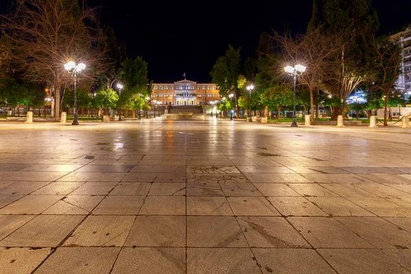 Atenas. Plaza Syntagma por la noche . — Foto de Stock