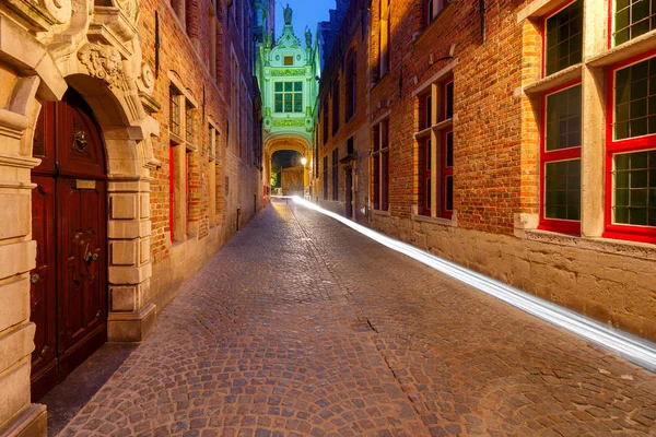 Brugge. Oude middeleeuwse straat. — Stockfoto