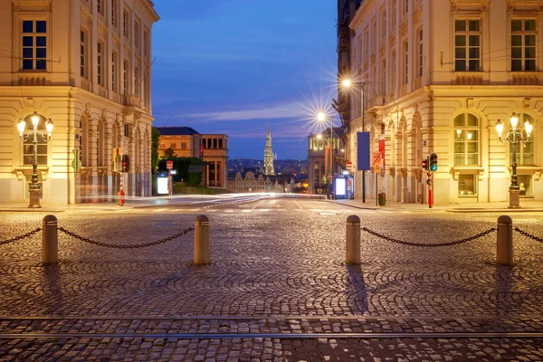 Bruxelas. Praça Real ao pôr-do-sol . — Fotografia de Stock