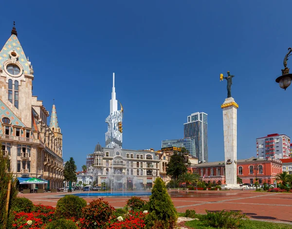 Batumi. Plaza de Europa por la mañana . — Foto de Stock