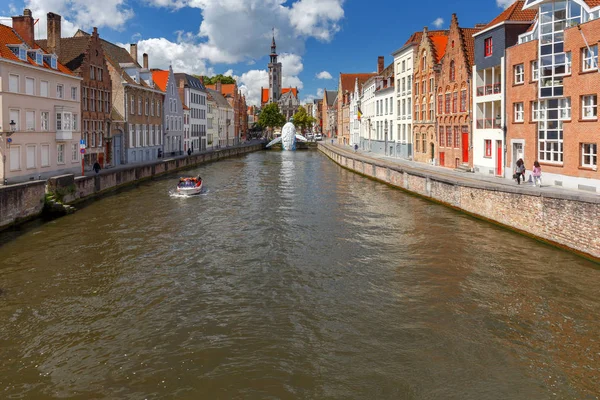 Bruges. Kanal Spiegel Rei. — Stok fotoğraf