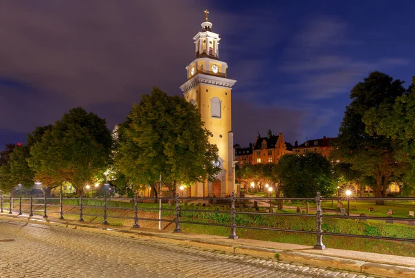 Stockholm. Kilise Mary Magdalene geceleri. — Stok fotoğraf