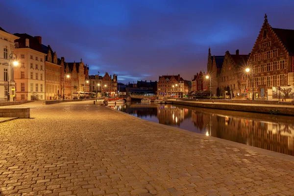 Gent. Gün batımında şehir set. — Stok fotoğraf