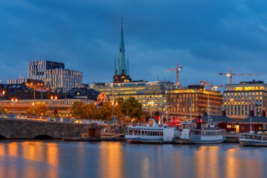 Stockholm. Gün batımında şehir seti.