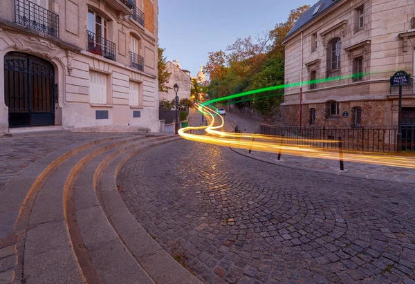 Vista Antigua Calle Colina Montmartre Iluminación Nocturna París Francia — Foto de Stock