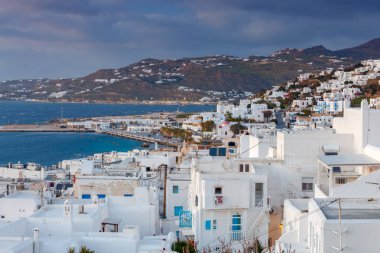 Chora. Mykonos. Şehrin havadan görünümü.