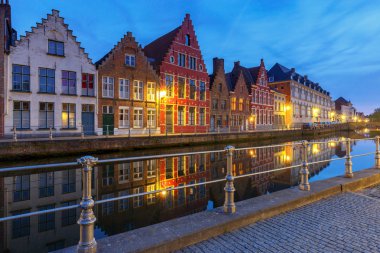 Bruges. Kanal Spiegel Rei.