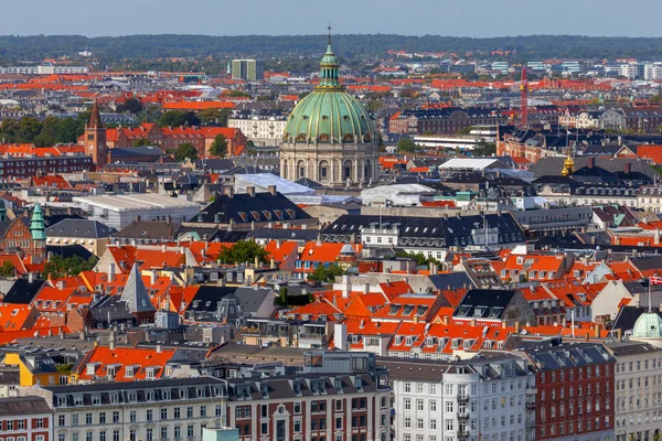 Widok Lotu Ptaka Miasto Dzwonnicy Kościoła Chrystusa Zbawiciela Kopenhaga Szwecja — Zdjęcie stockowe