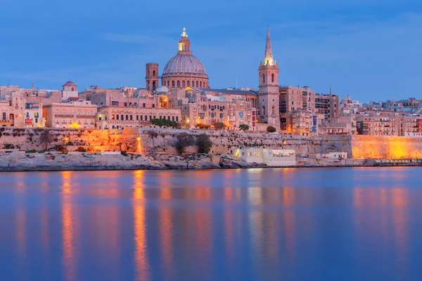 Valletta. Akdeniz liman.