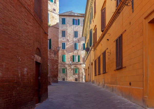 Siena. Pohled na staré město Okres. — Stock fotografie