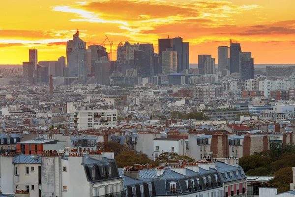 Paris. Flygfoto över staden vid solnedgången. — Stockfoto