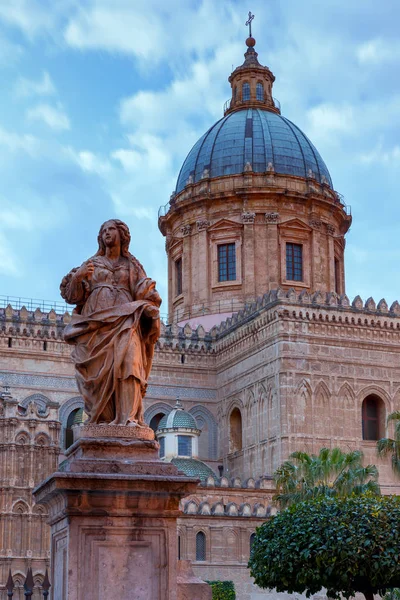 Palermo Katedrali. Sicilya.