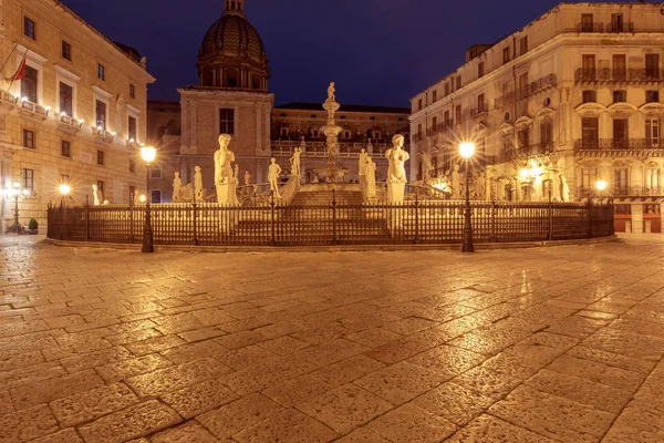 Palermo. Praça de Pretória. — Fotografia de Stock