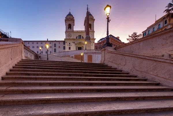 Rome. På torget i Spanien och Trinita dei Monti. — Stockfoto