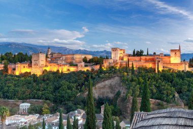 Granada. Kale ve Sarayı karmaşık Alhambra.