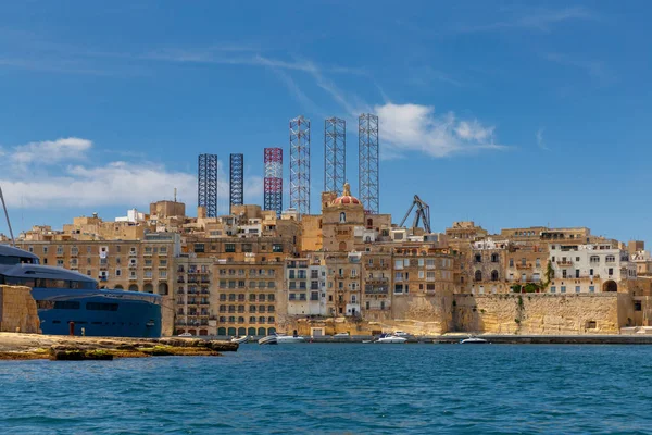 Valletta. O antigo porto e porto . — Fotografia de Stock