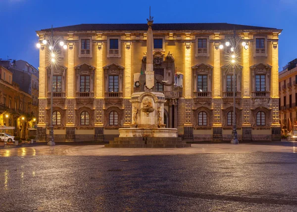 Catania. Belediye Binası.
