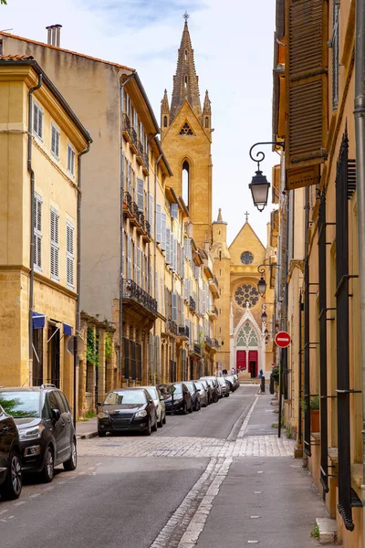 Aix-en-Provence. La vieille église médiévale de Saint Jean Maltais . — Photo