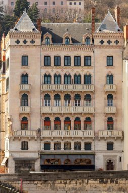 Lyon. Şehrin tarihi bölümünde eski evler.