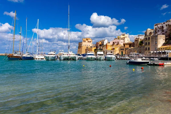 İtalya. Sicilya. Castellammare del Golfo. — Stok fotoğraf