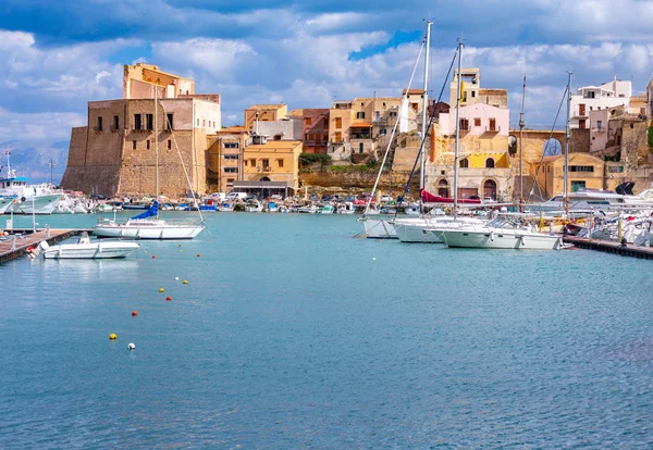 Italien. Sizilien. Castellammare del Golfo. — Stockfoto