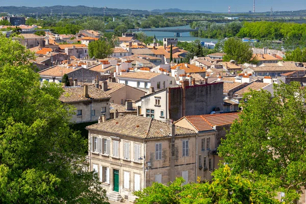 Avignon. Vue aérienne panoramique de la ville par une journée ensoleillée. — Photo