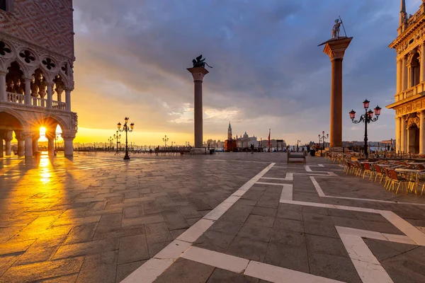 Венеция. Площадь Святого Марка на рассвете . — стоковое фото