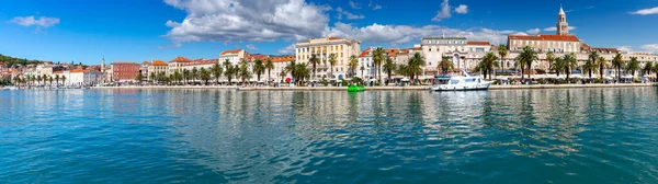 Split. Panorama of the city promenade on a sunny day. — Stock Photo, Image
