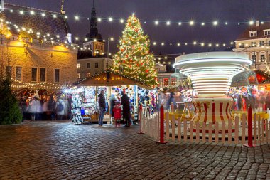 Tallinn. Merkez Şehir Meydanı.
