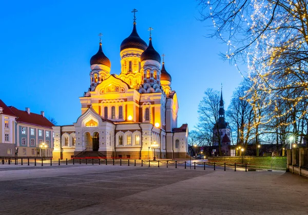 Tallinn. Catedral Alexander Nevsky ao pôr-do-sol . — Fotografia de Stock