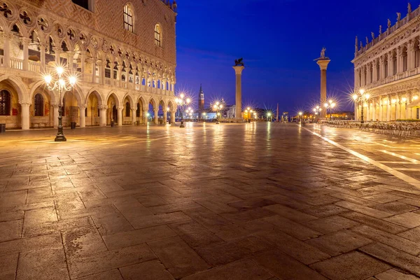 Venezia. Piazza San Marco all'alba . — Foto Stock