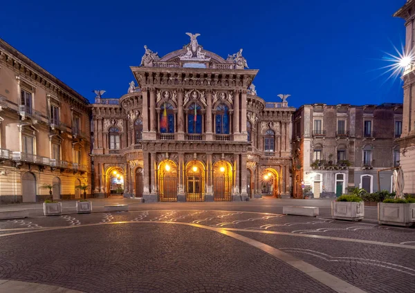 Catania. Theater Massimo Bellini. — Stockfoto