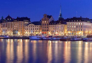 Stockholm. Gün batımında şehir seti.