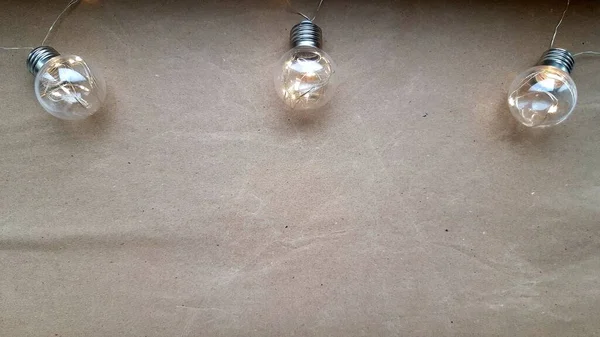 El işi kağıdında çelenk