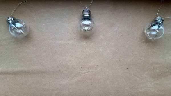 El işi kağıdında çelenk