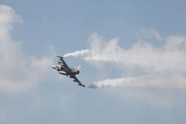 バンコク 1月9日 タイ王国空軍のこどもの日イベントにF16航空機が展示されました — ストック写真