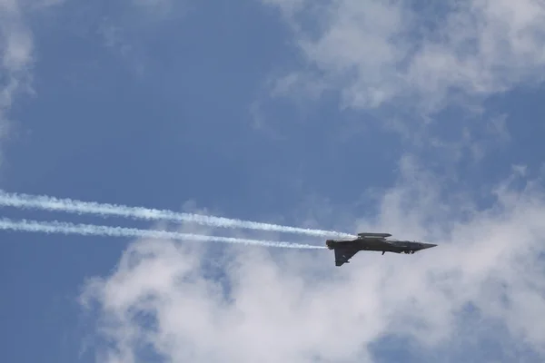 バンコク 1月9日 タイ王国空軍のこどもの日イベントにF16航空機が展示されました — ストック写真