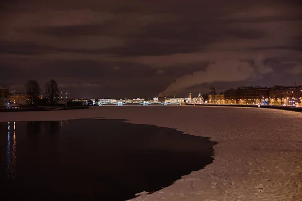 Neva River at Night in winter, Saint Petersburg — Stock Photo, Image