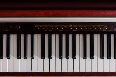 Müzik klavyesi elektronik sentezleyici, piyano. Üst görünüm
